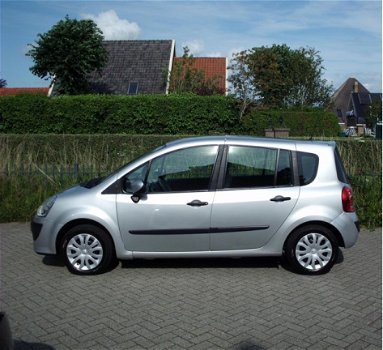 Renault Grand Modus - 1.2-16V Expression Airco/cruise controle/pdc RIJKLAAR - 1