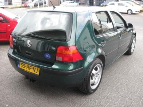 Volkswagen Golf - 1.6-16V - 1