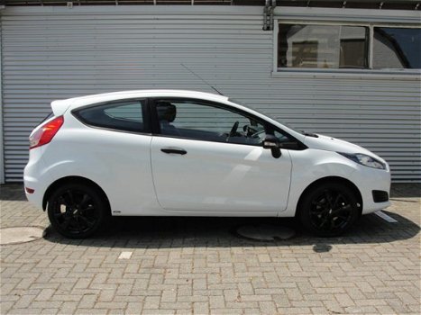 Ford Fiesta - 1.25i 16v Airco Airco I LM velgen I Radio cd - 1