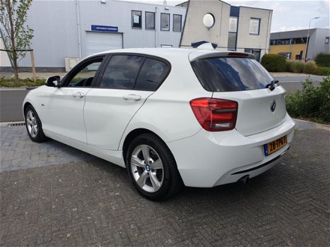 BMW 1-serie - 116i Business Sport 5 Deurs Navigatie - 1