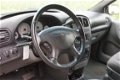 Chrysler Voyager - 3.3i V6 SE Luxe - 1 - Thumbnail