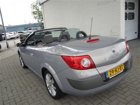 Renault Mégane coupé cabriolet - 2.0-16V Privilège Luxe - 1