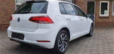Volkswagen Golf - 1.0 TSI Trendline