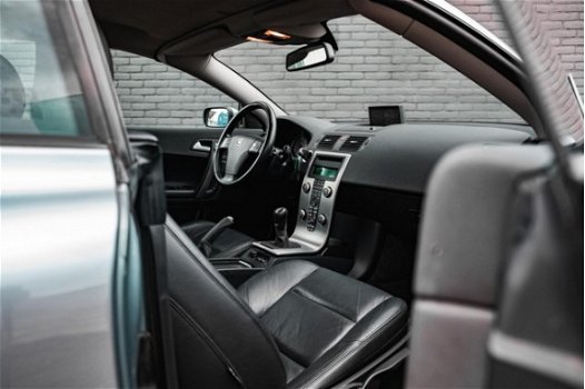 Volvo C70 Convertible - 2.4i Summum | Navigatie | Elektrisch verstelbare stoelen | Hardtop | Keurig - 1