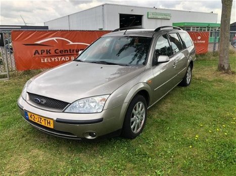 Ford Mondeo Wagon - 1.8-16V Trend Clima - 1