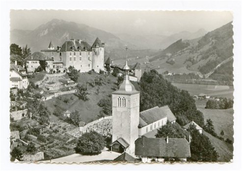 D096 En Avion Au Desses de ... Gruyeres Chateau eglise / Zwitserland - 1