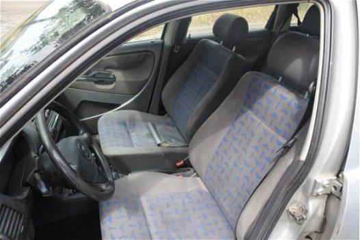 Seat Cordoba Vario - 1.4-16V Stella airco apk 27-10-2020 - 1