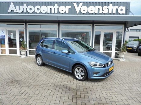 Volkswagen Golf Sportsvan - 1.6 TDI Highline 50 procent deal 6.975 ACTIE DSG / Stoelverw / Navi / Cl - 1