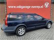 Volvo V70 Cross Country - 2.4 T 200PK | Half-Leder | Trekhaak | Youngtimer - 1 - Thumbnail