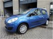 Renault Twingo - 1.2 Authentique Airco, El.ramen, Isofix - 1 - Thumbnail