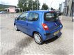 Renault Twingo - 1.2 Authentique Airco, El.ramen, Isofix - 1 - Thumbnail