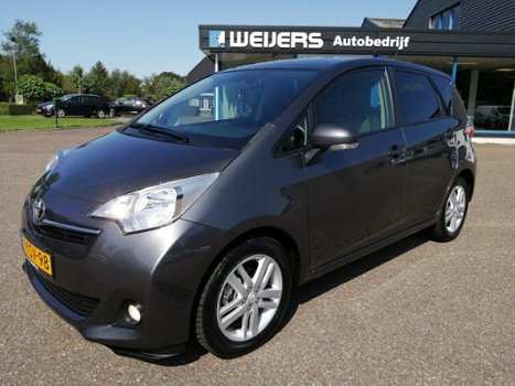 Toyota Verso S - Verso-s 1.3 vvt-i Dynamic Automaat, trekhaak, navigatie - 1