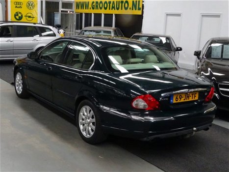 Jaguar X-type - 2.5 V6 Executive Automaat Airco Trekhaak Afneembaar Youngtimer - 1