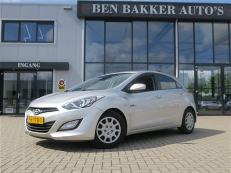 Hyundai i30 - 1.6 GDI i-Motion Airco / Trekhaak / Cruise controle - 1