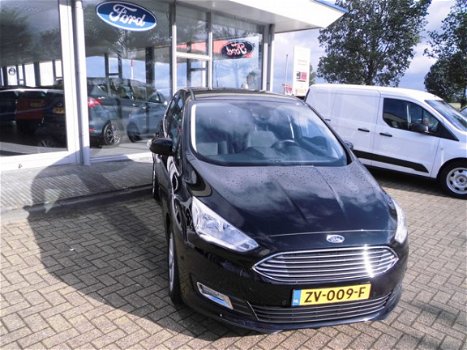 Ford C-Max - 1.5 Titanium Navi-Privacyglass-Winterpakket-150pk-nieuw model 1500kg geremd trekken - 1