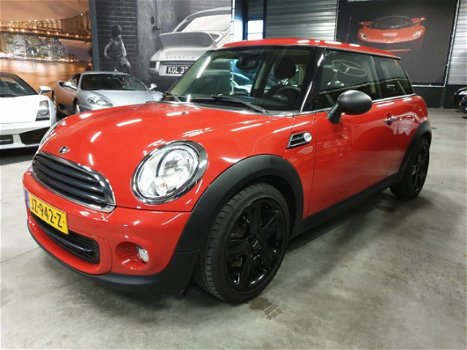 Mini Mini One - 1.6 Salt - Airco - Stoelverwarming - LM velgen - 1