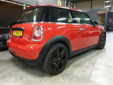 Mini Mini One - 1.6 Salt - Airco - Stoelverwarming - LM velgen - 1