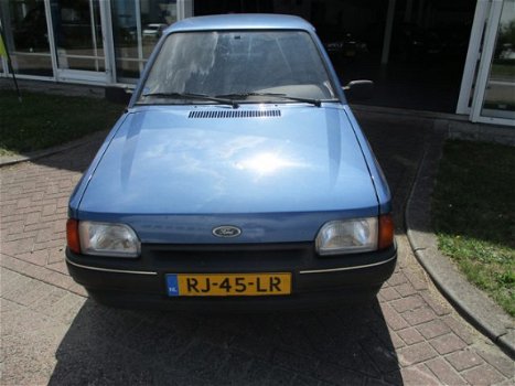 Ford Escort - 1.3 CL 17000 km Oldtimer - 1