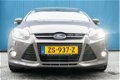 Ford Focus - 1.6 EcoB. 180PK Titanium 1500KG TREKKEN #NAV #SONY #XENON #17INCH 1e eign. Dealeronderh - 1 - Thumbnail