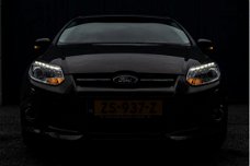 Ford Focus - 1.6 EcoB. 180PK Titanium 1500KG TREKKEN #NAV #SONY #XENON #17INCH 1e eign. Dealeronderh