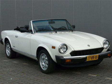 Fiat Spider - 2000 H5 - 1