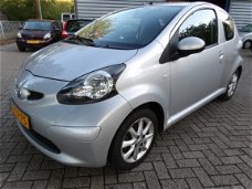 Toyota Aygo - 1.0-12V + Centraal