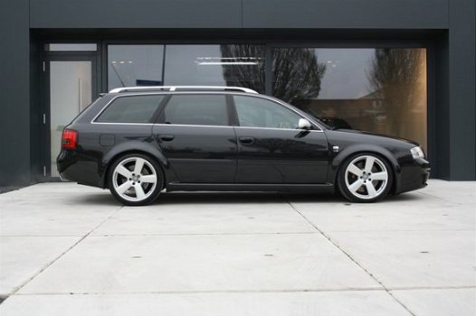 Audi RS6 - Avant 4.2 Quattro // 19