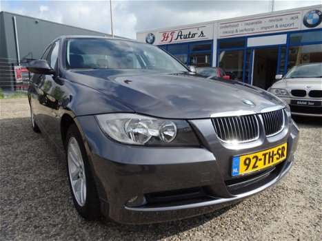 BMW 3-serie - 318i zeer nette en strakke bmw - 1