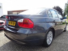 BMW 3-serie - 318i zeer nette en strakke bmw