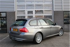 BMW 3-serie Touring - 318i Business Line Navigatie N.A.P. Topstaat