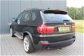 BMW X5 - 4.8i High Executive | Pano / Navi / Head-Up / 20 INCH - 1 - Thumbnail