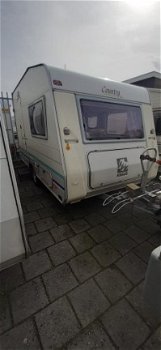 3 PERSOONS STAPELBED CARAVAN KNAUS 350 - 1