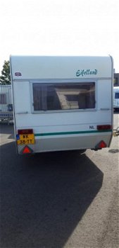 3 PERSOONS STAPELBED CARAVAN EIFELLAND 350 MET VOORTENT - 4