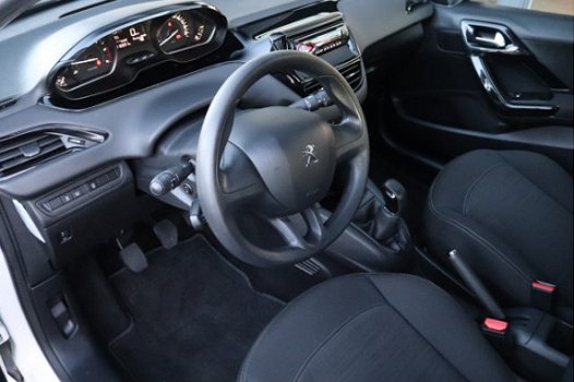 Peugeot 208 - 1.6 BlueHDi Access 50 procent deal 3.975, - ACTIE Cruise / Elek. ramen / Bluetooth / 5 - 1