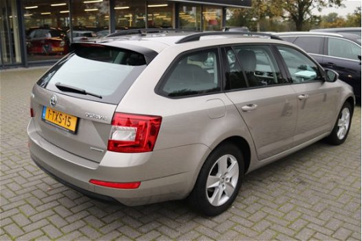 Skoda Octavia Combi - 1.6 TDI Greenline Businessline 50 procent deal 4.725, - ACTIE Leer / Afn. trek - 1