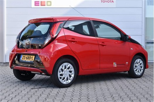 Toyota Aygo - 1.0 VVT-i x-play 2019 facelift AIRCO-5 deurs - 1