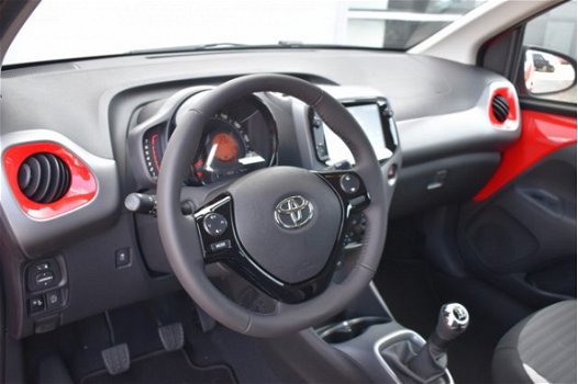 Toyota Aygo - 1.0 VVT-i x-play 2019 facelift AIRCO-5 deurs - 1