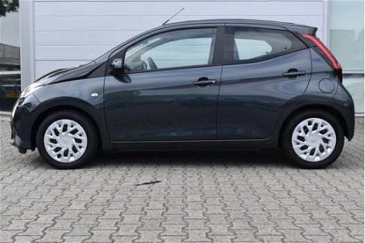 Toyota Aygo - 1.0 VVT-i x-play 2019 GROOT SCHUIFDAK electrisch bedienbaar canvas dak - 1