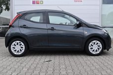 Toyota Aygo - 1.0 VVT-i x-play 2019 GROOT SCHUIFDAK electrisch bedienbaar canvas dak