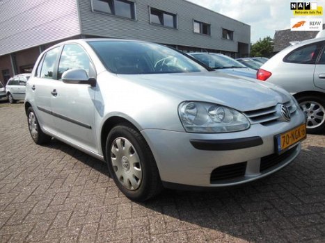 Volkswagen Golf - 1.4 Turijn AIRCO / TREKHAAK 2005 € 2750.- zo mee met 1 jaar Apk - 1