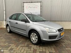 Ford Focus - - 1.4-16V Ambiente 2005 / Airco / Cruisecontrol / 5deurs / Trekhaak