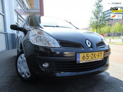 Renault Clio - 1.2-16V Special Line Airco ElecRam 1e.Eige - 1