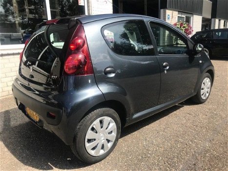 Peugeot 107 - 1.0 68PK 5D Access Pack Accent 53.000KM - 1