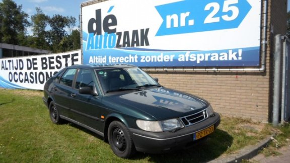 Saab 900 - 2.0 - 1