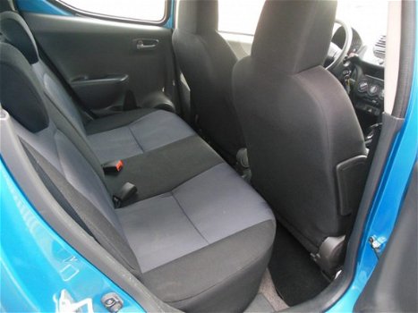 Suzuki Alto - 1.0 Comfort EASSS Airco | Radio/cd | Metaal lak Staat in Hoogeveen - 1