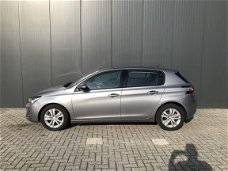 Peugeot 308 - 110 pk. * Luxe-Premium * Panoramadak * Navigatie * V+A Sensoren * Vierde Generatie Eer