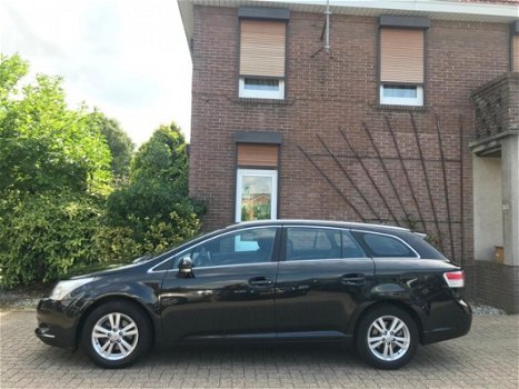 Toyota Avensis Wagon - 1.8 VVTi Dynamic Nette/Automaat/PDC - 1