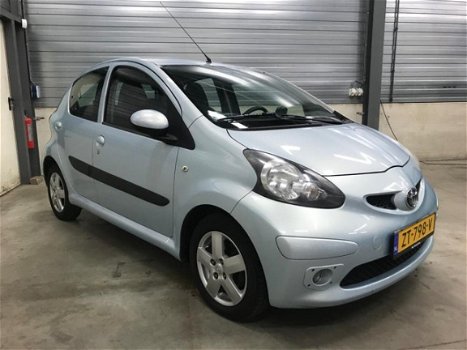 Toyota Aygo - 1.0-12V NAP AIRCO 5drs APK full option - 1