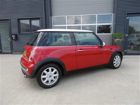 Mini Mini Cooper - 1.6 Pepper Airco Wit Dak LM Velgen - 1