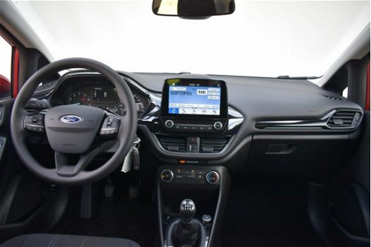 Ford Fiesta - 1.1 70PK Trend 5-deurs | Navigatie | Parkeersensoren | Cruise Control - 1